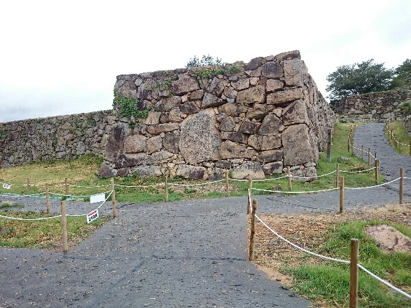 竹田城跡の鏡石