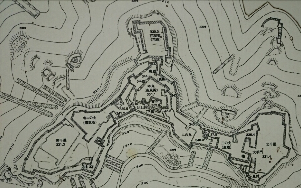 竹田城跡の標高