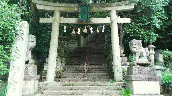 太郎坊山(赤神山)の入口