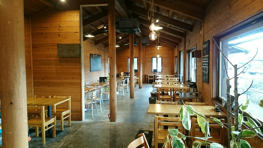 銀俵こお店(店内)の雰囲気