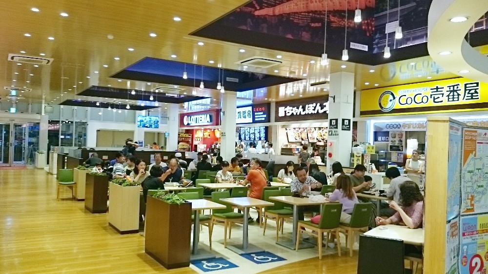 多賀サービスエリア下りのフードコート