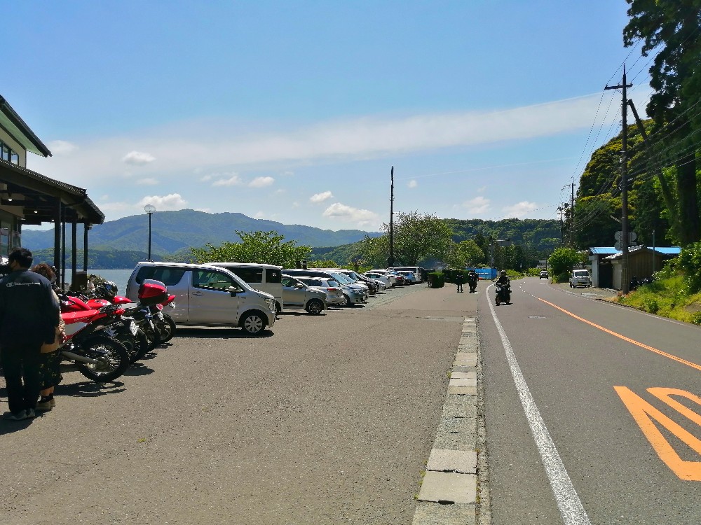 ドライブインよしだの駐車場